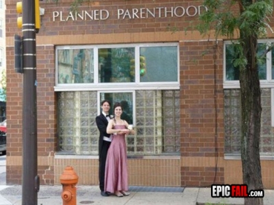 prom-photo-fail-planned-parenthood.jpg