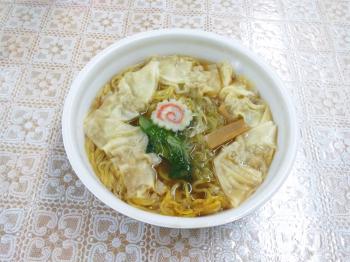 黒豚ワンタン麺2