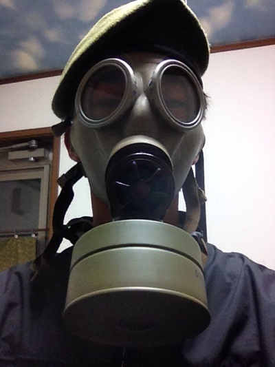 チェコ軍 ガスマスク買った 平地 平地 ときどき坂道なロードバイクブログ