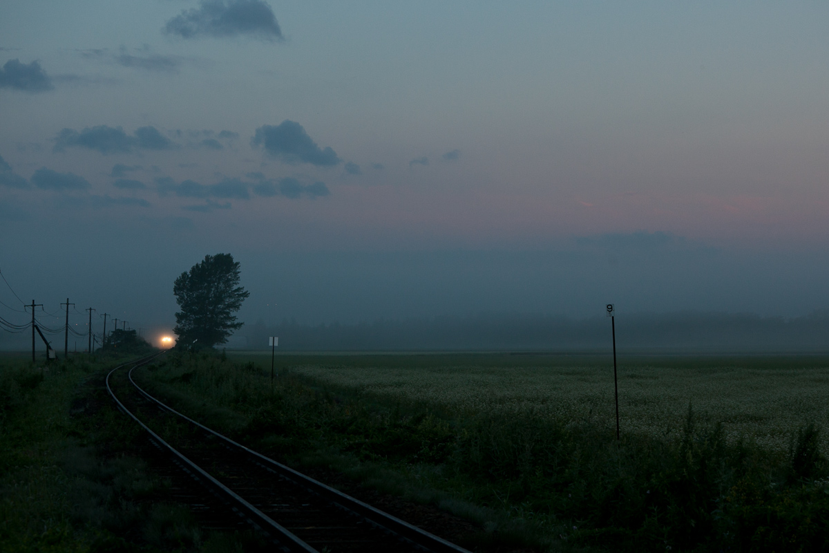 朝の鉄道